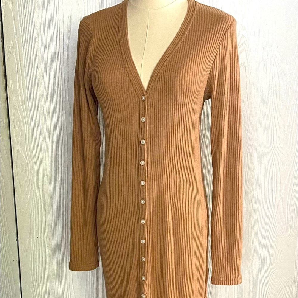 Abercrombie women’s fitted maxi cardigan/ dress. Slits on the sides.